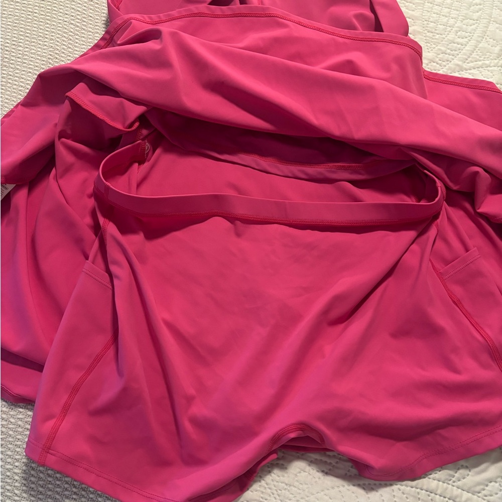 HALARA Vibrant Pink Softlyzero™ Airy athletic dress 👗 - Picture 4 of 5